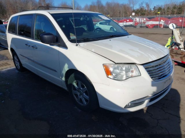  Salvage Chrysler Town & Country