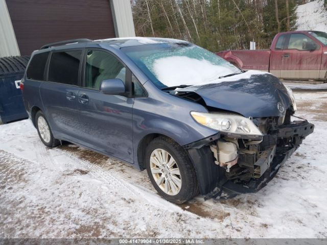  Salvage Toyota Sienna