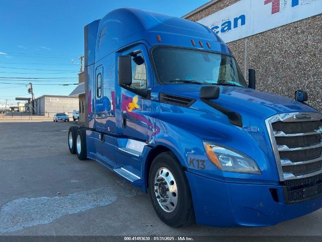  Salvage Freightliner New Cascadia 126