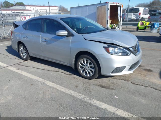 2019 NISSAN SV