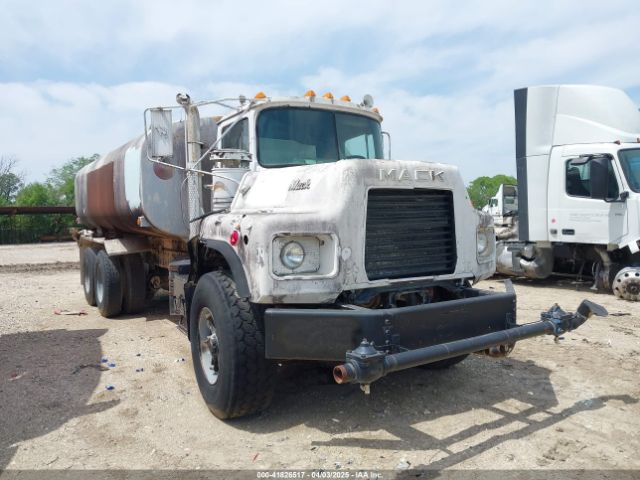  Salvage Mack 600