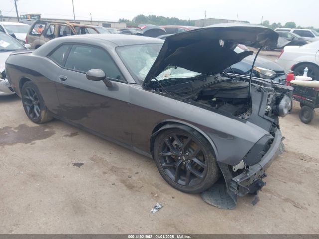  Salvage Dodge Challenger