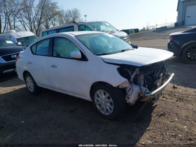  Salvage Nissan Versa