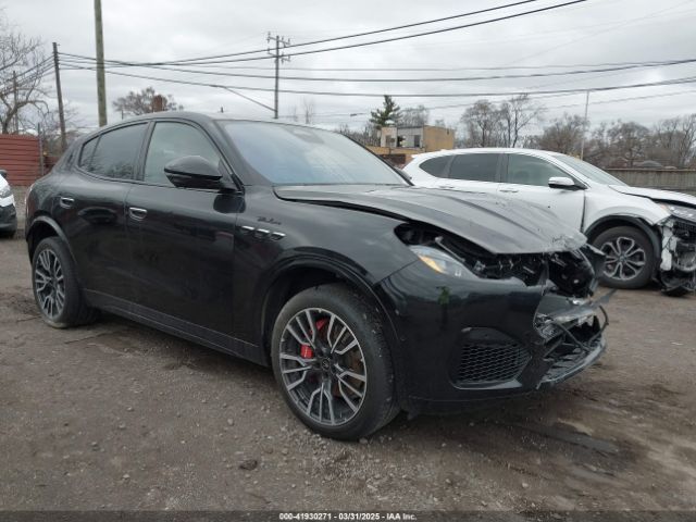  Salvage Maserati Grecale
