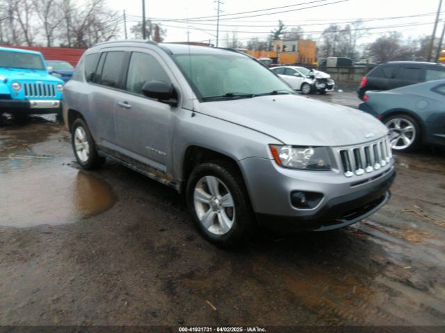  Salvage Jeep Compass