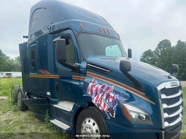  Salvage Freightliner New Cascadia 126