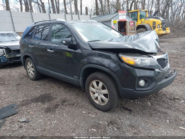  Salvage Kia Sorento