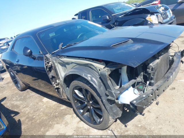  Salvage Dodge Challenger