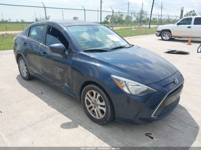  Salvage Toyota Yaris