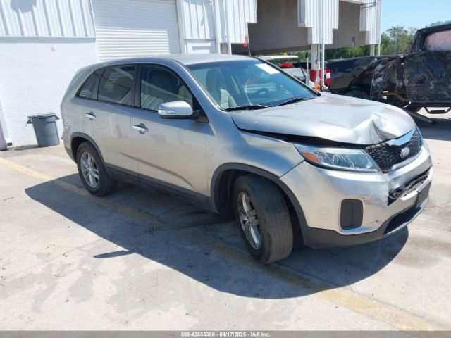  Salvage Kia Sorento