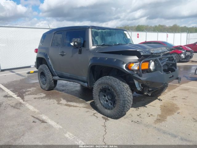  Salvage Toyota FJ Cruiser