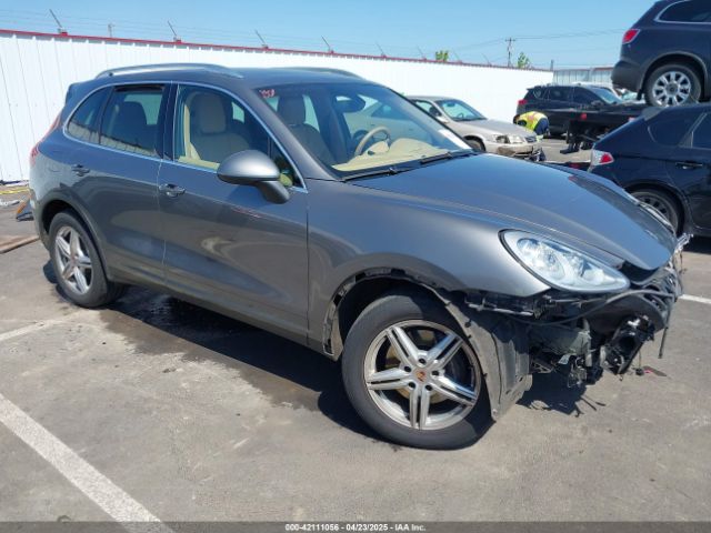  Salvage Porsche Cayenne