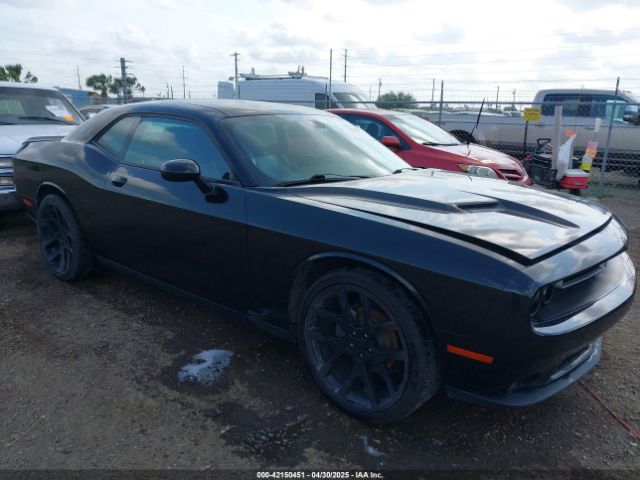  Salvage Dodge Challenger