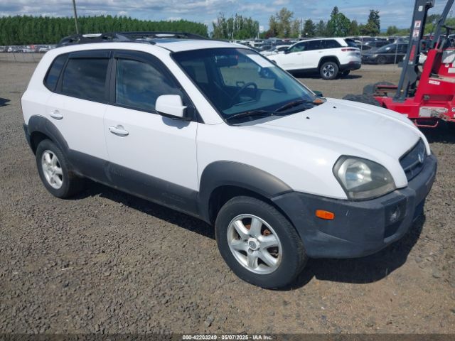  Salvage Hyundai TUCSON