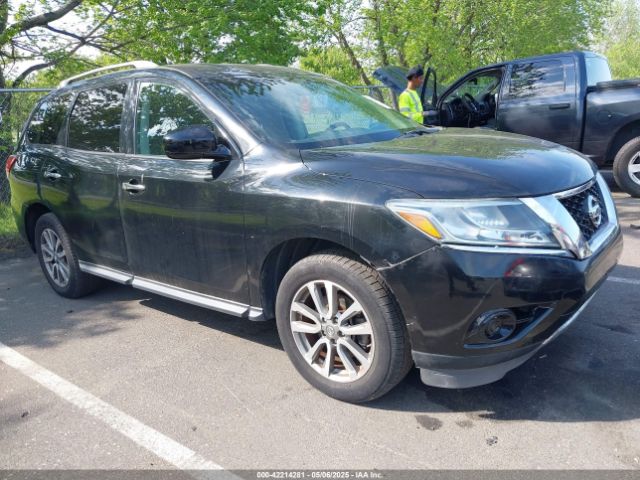  Salvage Nissan Pathfinder