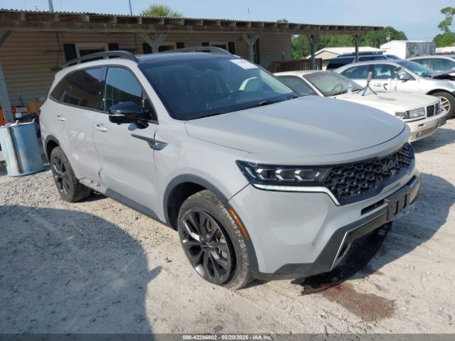  Salvage Kia Sorento