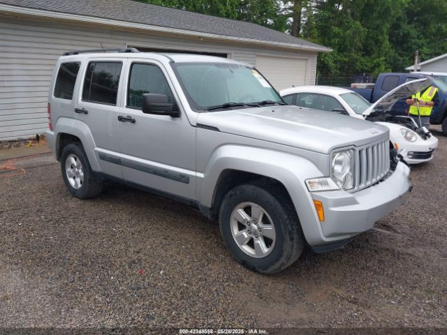  Salvage Jeep Liberty