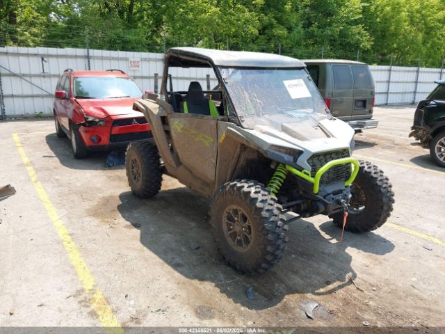  Salvage Polaris RZR