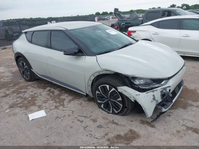  Salvage Kia EV6