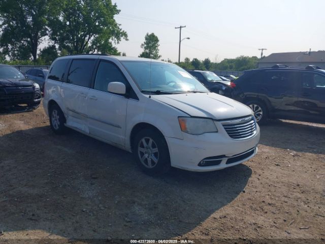  Salvage Chrysler Town & Country