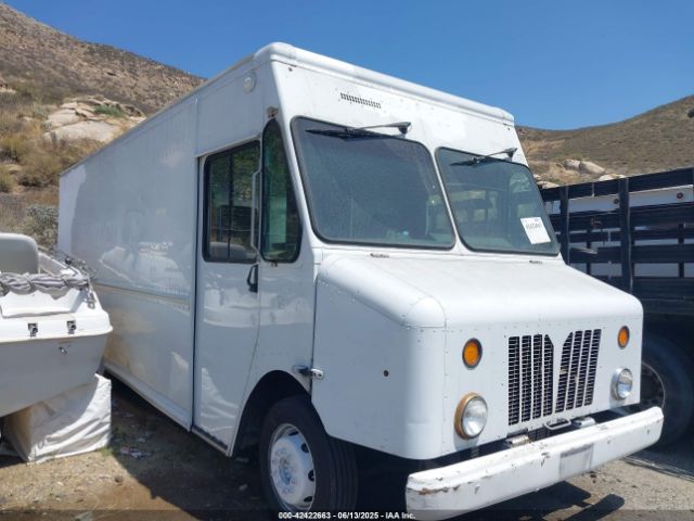  Salvage Workhorse Custom Cha Commercial Chassis