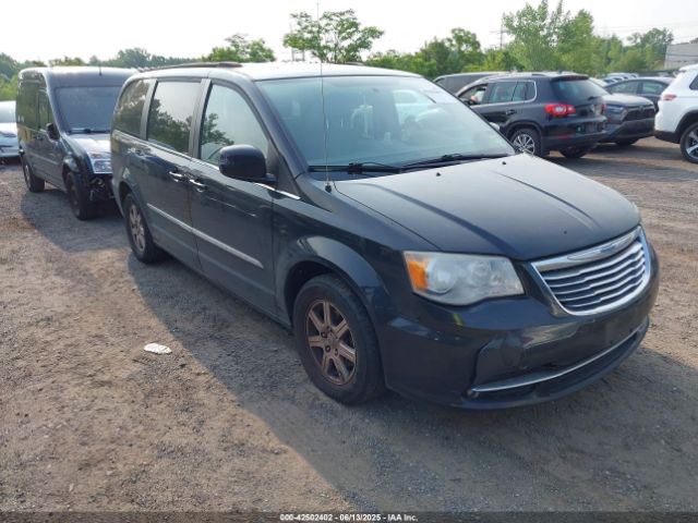  Salvage Chrysler Town & Country