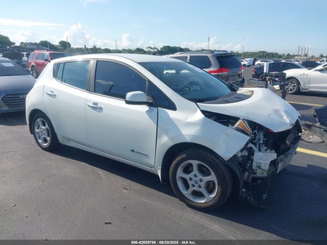  Salvage Nissan LEAF