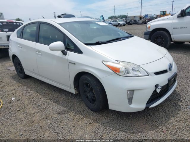  Salvage Toyota Prius