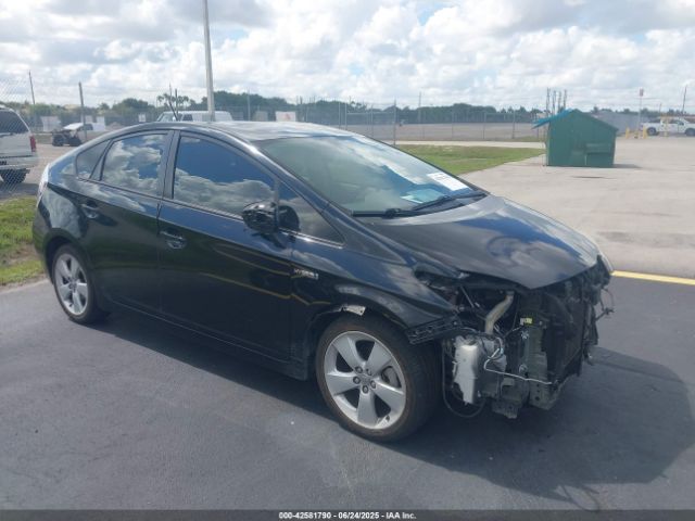  Salvage Toyota Prius