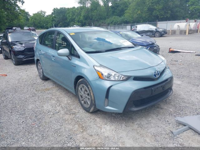  Salvage Toyota Prius v