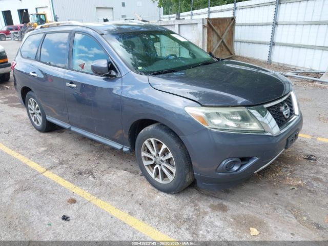  Salvage Nissan Pathfinder