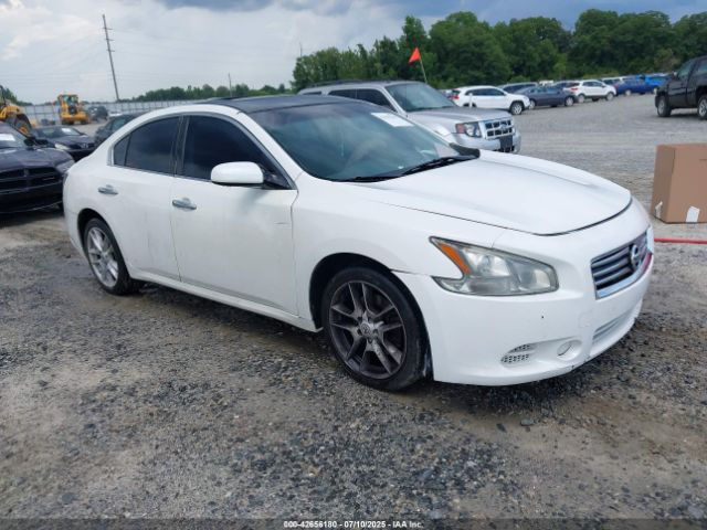  Salvage Nissan Maxima