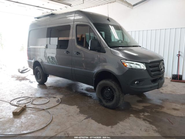  Salvage Mercedes-Benz Sprinter 2500