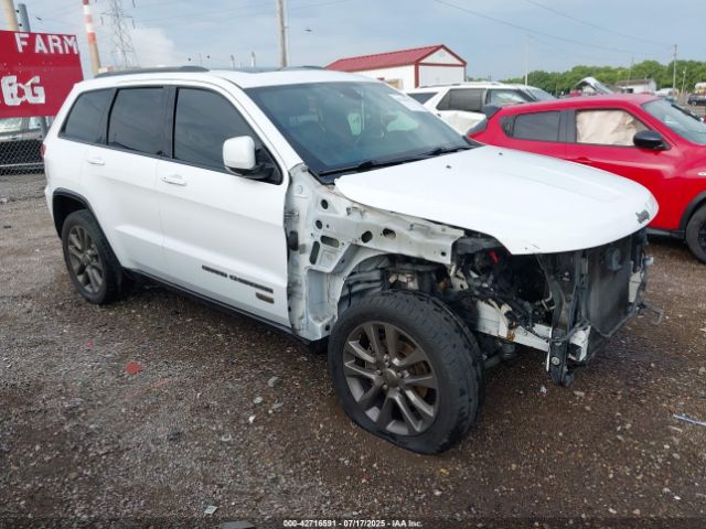  Salvage Jeep Grand Cherokee