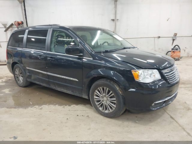  Salvage Chrysler Town & Country