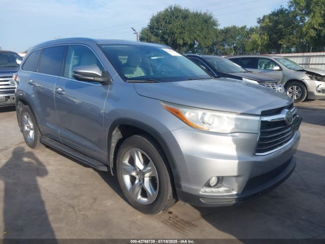  Salvage Toyota Highlander