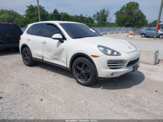  Salvage Porsche Cayenne