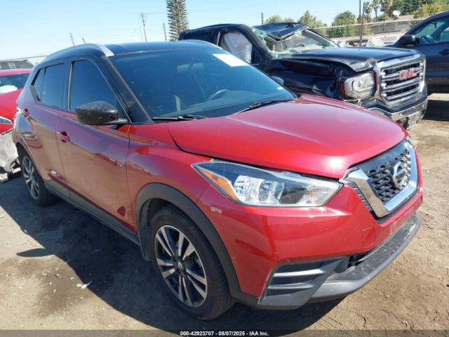  Salvage Nissan Kicks