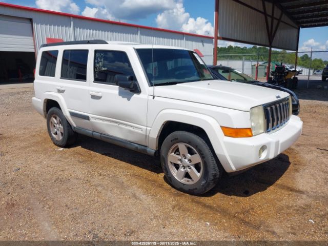  Salvage Jeep Commander