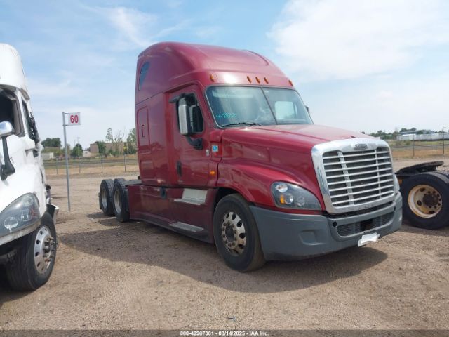  Salvage Freightliner Cascadia 125