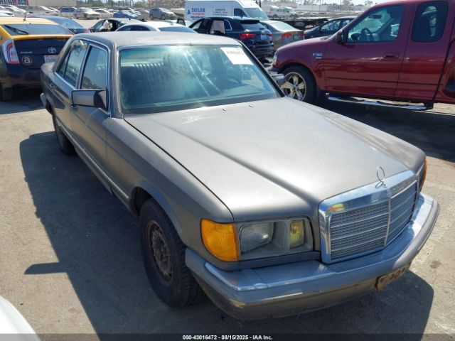  Salvage Mercedes-Benz 300