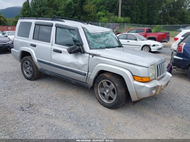  Salvage Jeep Commander