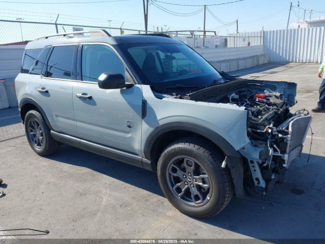  Salvage Ford Bronco
