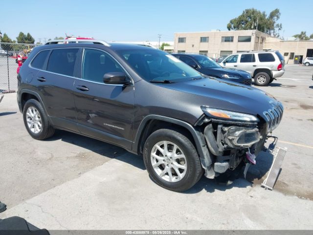  Salvage Jeep Cherokee