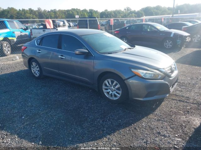  Salvage Nissan Altima