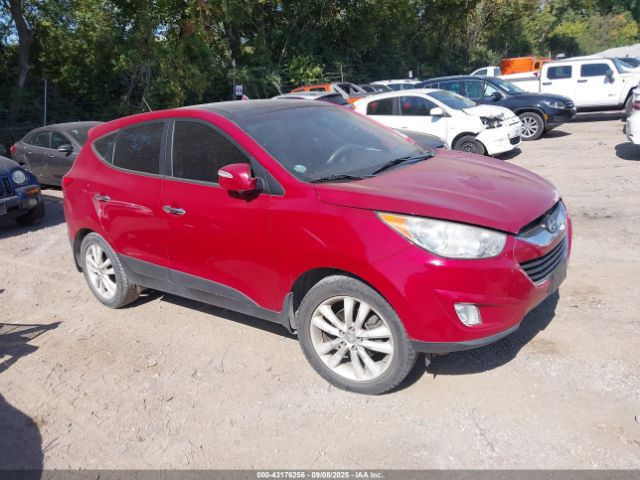  Salvage Hyundai TUCSON