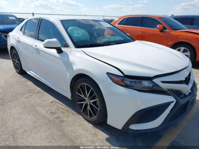  Salvage Toyota Camry