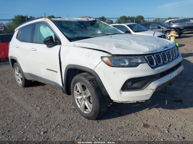 Salvage Jeep Compass