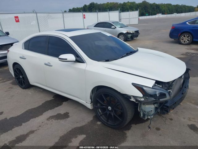  Salvage Nissan Maxima