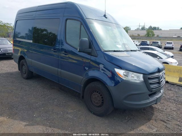  Salvage Mercedes-Benz Sprinter 2500